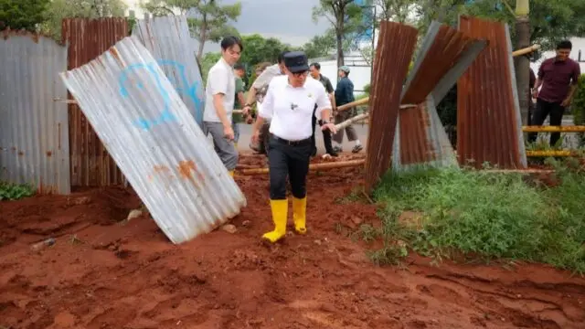 Tinjau Proyek di Jalan Ciater Tangsel, Pilar Tekankan Kepatuhan Perizinan dan Pengendalian Dampak Lingkungan Tinjau Proyek di Jalan Ciater Tangsel, Pilar Tekankan Kepatuhan Perizinan dan Pengendalian Dampak Lingkungan
