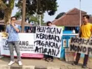 Koalisi Masyarakat Peduli Lingkungan Gelar Aksi Unjuk Rasa, Desak Audit dan Evaluasi Pengelolaan SPPG di Lebak SelatanĀ Koalisi Masyarakat Peduli Lingkungan Gelar Aksi Unjuk Rasa, pada Jum'at (19/06/2026).
