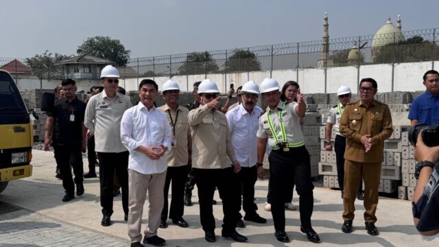 Kepala Staf Kepresidenan Tinjau Jawara Beton, Lapas Kelas I Tangerang Perkuat Pembinaan Produktif Berkelanjutan Kepala Staf Kepresidenan Tinjau Jawara Beton, Lapas Kelas I Tangerang Perkuat Pembinaan Produktif Berkelanjutan