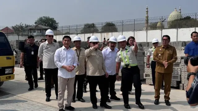 Kepala Staf Kepresidenan Tinjau Jawara Beton, Lapas Kelas I Tangerang Perkuat Pembinaan Produktif Berkelanjutan Kepala Staf Kepresidenan Tinjau Jawara Beton, Lapas Kelas I Tangerang Perkuat Pembinaan Produktif Berkelanjutan