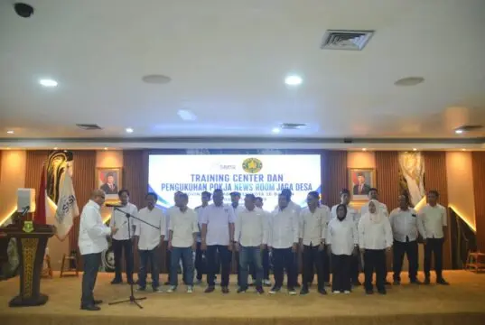 Perkuat Jejaring Informasi Desa, Lesman Bangun Resmi Melantik Pengurus Pokja Jaga Desa Kabupaten/Kota se-Banten Perkuat Jejaring Informasi Desa, Lesman Bangun Resmi Melantik Pengurus Pokja Jaga Desa Kabupaten/Kota se-Banten