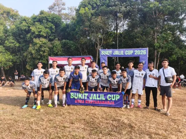 Bojongkiray FC Taklukan HMI FC Skor 2:1 pada Laga Bukit Jalil Cup 2026 Desa Kertaraharja, pada Senin (10/08/2026).