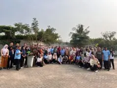 Perdana Dinkop UKM Banten Mulai Gerakan Bank Sampah di Lingkungan Kantor Dinas Koperasi dan UKM Provinsi Banten wujudkan Banten Asri di Lingkungan Perkantoran, pada Rabu (26/08/2026).