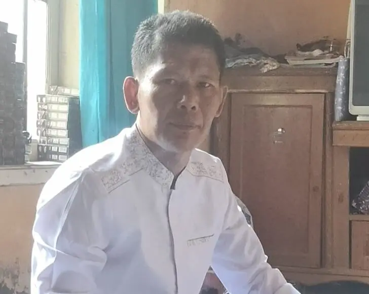 Aktivis Iyeng Soroti Kinerja Camat Cibadak, Desak Peningkatan Pelayanan Publik Iyeng aktivis Cibadak soroti kinerja Camat Cibadak, pada Kamis (6/08/2026).
