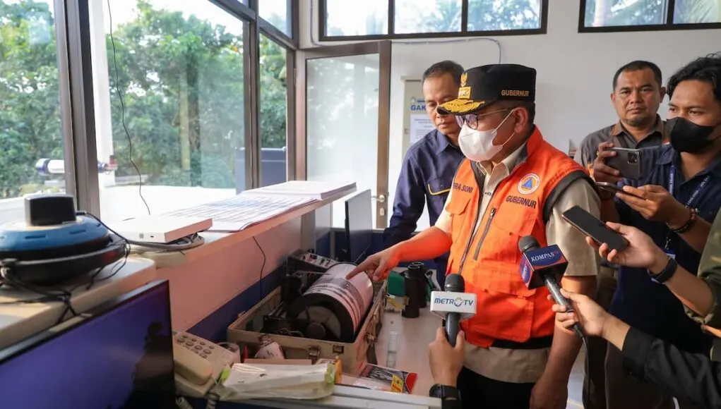 Aktivitas Krakatau Turun, Andra Soni Minta Warga Tetap Siaga Aktivitas Krakatau Turun, Andra Soni Minta Warga Tetap Siaga
