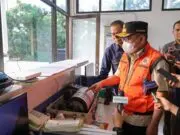 Aktivitas Krakatau Turun, Andra Soni Minta Warga Tetap Siaga Aktivitas Krakatau Turun, Andra Soni Minta Warga Tetap Siaga