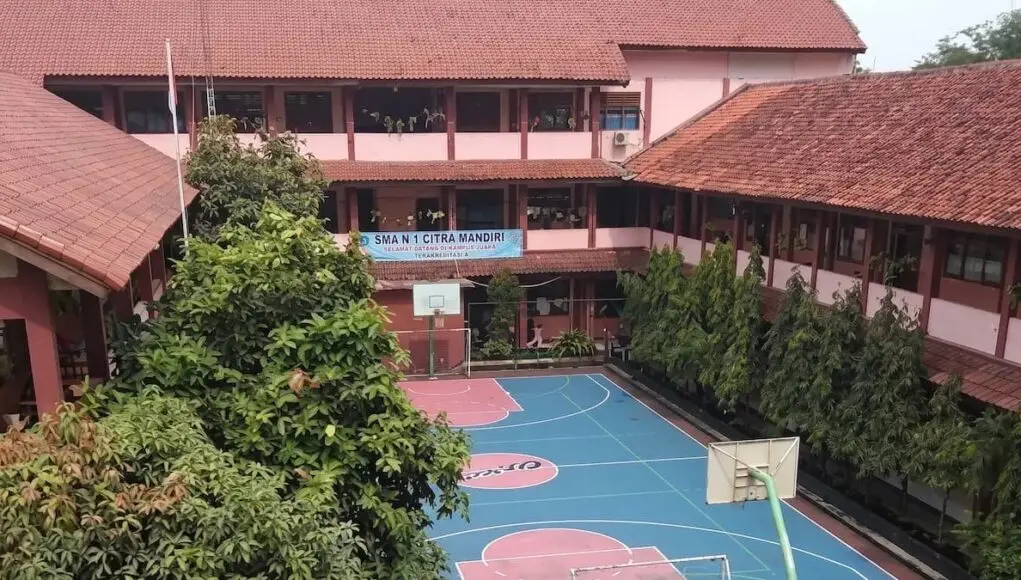 Anak Krakatau Erupsi, SMA-SMK di Banten Terapkan PJJ 3 Hari Anak Krakatau Erupsi, SMA-SMK di Banten Terapkan PJJ 3 Hari