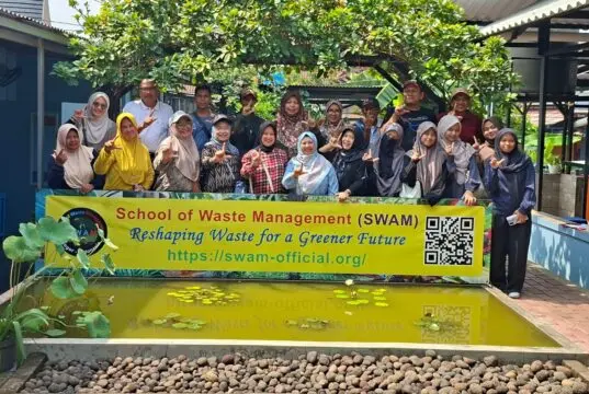 Belajar dari SWAM, Dosen Pulang Kampung IPB Dorong Pengelolaan Sampah dan Urban Farming di Linggabuana Belajar dari SWAM, Dosen Pulang Kampung IPB Dorong Pengelolaan Sampah dan Urban Farming di Linggabuana