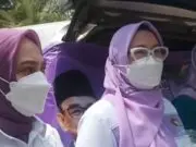 Anggota DPRD Pandeglang Fraksi PKB saat Membagikan Masker Kepada Masyarakat, pada Rabu (09/09/2026).