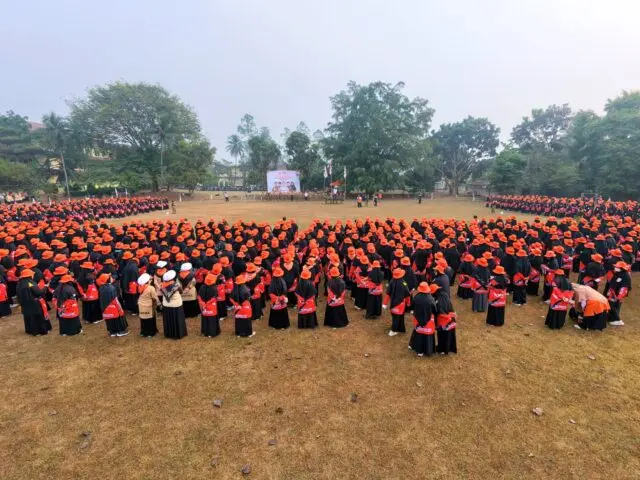 1.200 Perempuan PKS Kabupaten Tangerang Digembleng Jadi Perempuan Siaga 1.200 Perempuan PKS Kabupaten Tangerang Digembleng Jadi Perempuan Siaga