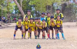 SSB Gelar Perkasa Ponpes JMC Raih Juara Kedua Soeratin U15 2026 di Stadion Uwes Qorny Ona SSB Gelar Perkasa Ponpes JMC Raih Juara Kedua, pada Senin (14/09/2026).