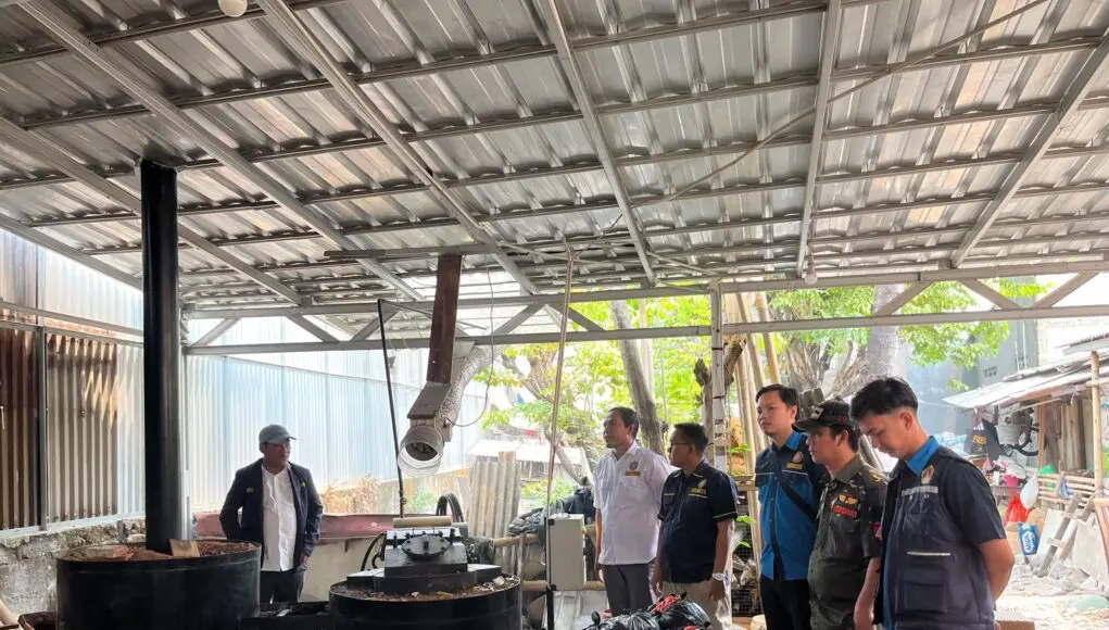 Pemuda Cisauk Belajar Olah Sampah Jadi Energi di Pondok Gede Pemuda Cisauk Belajar Olah Sampah Jadi Energi di Pondok Gede