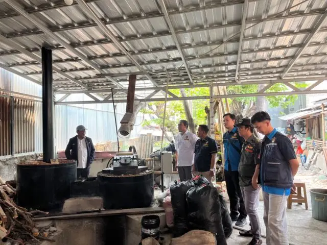 Pemuda Cisauk Belajar Olah Sampah Jadi Energi di Pondok Gede