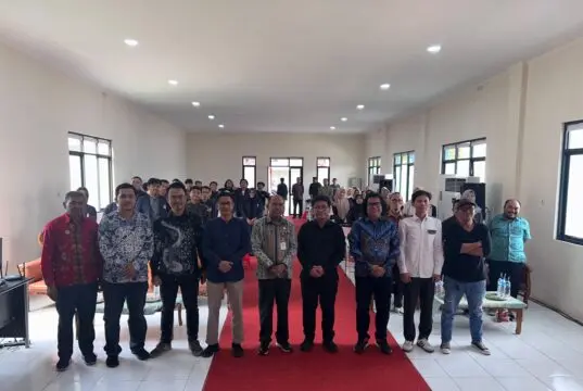 Seminar bersama Bonnie Triyana Komisi X DPR RI membangun optimalisasi perguruan tinggi sebagai pusat solusi berkelanjutan pada Selasa (29/09/2026).