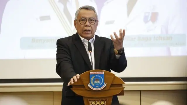 Pemkot Tangsel Gandeng Komisi Informasi Banten Serta Sosialisasikan Perwal Pengelolaan Layanan Informasi Publik Pemkot Tangsel Gandeng Komisi Informasi Banten Serta Sosialisasikan Perwal Pengelolaan Layanan Informasi Publik