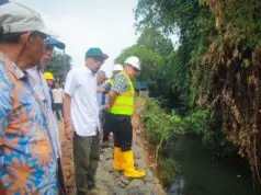 Perkuat Infrastruktur, Pilar Tinjau Pembangunan Turap di 3 Titik Wilayah Tangsel Perkuat Infrastruktur, Pilar Tinjau Pembangunan Turap di 3 Titik Wilayah Tangsel