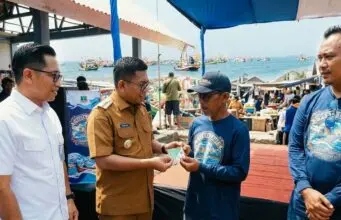 Tasyakuran Laut Sidamukti, Andra Soni Serap Aspirasi Nelayan Tasyakuran Laut Sidamukti, Andra Soni Serap Aspirasi Nelayan
