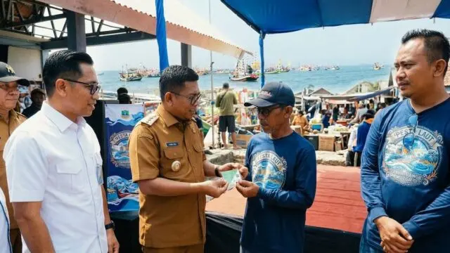 Tasyakuran Laut Sidamukti, Andra Soni Serap Aspirasi Nelayan Tasyakuran Laut Sidamukti, Andra Soni Serap Aspirasi Nelayan