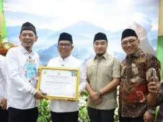 Andra Soni Dorong Kegiatan Mengaji Jadi Muatan Lokal di Sekolah Andra Soni Dorong Kegiatan Mengaji Jadi Muatan Lokal di Sekolah