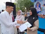 Bazar HUT ke-26 Banten di Keraton Surosowan Jadi Momentum UMKM Urus Legalitas Usaha Bazar HUT ke-26 Banten di Keraton Surosowan Jadi Momentum UMKM Urus Legalitas Usaha
