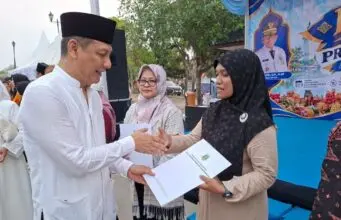 Bazar HUT ke-26 Banten di Keraton Surosowan Jadi Momentum UMKM Urus Legalitas Usaha Bazar HUT ke-26 Banten di Keraton Surosowan Jadi Momentum UMKM Urus Legalitas Usaha