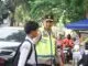 Polisi Bersama Masyarakat, Wakapolda Banten Turun Langsung Atur Lalin Pagi Polisi Bersama Masyarakat, Wakapolda Banten Turun Langsung Atur Lalin Pagi